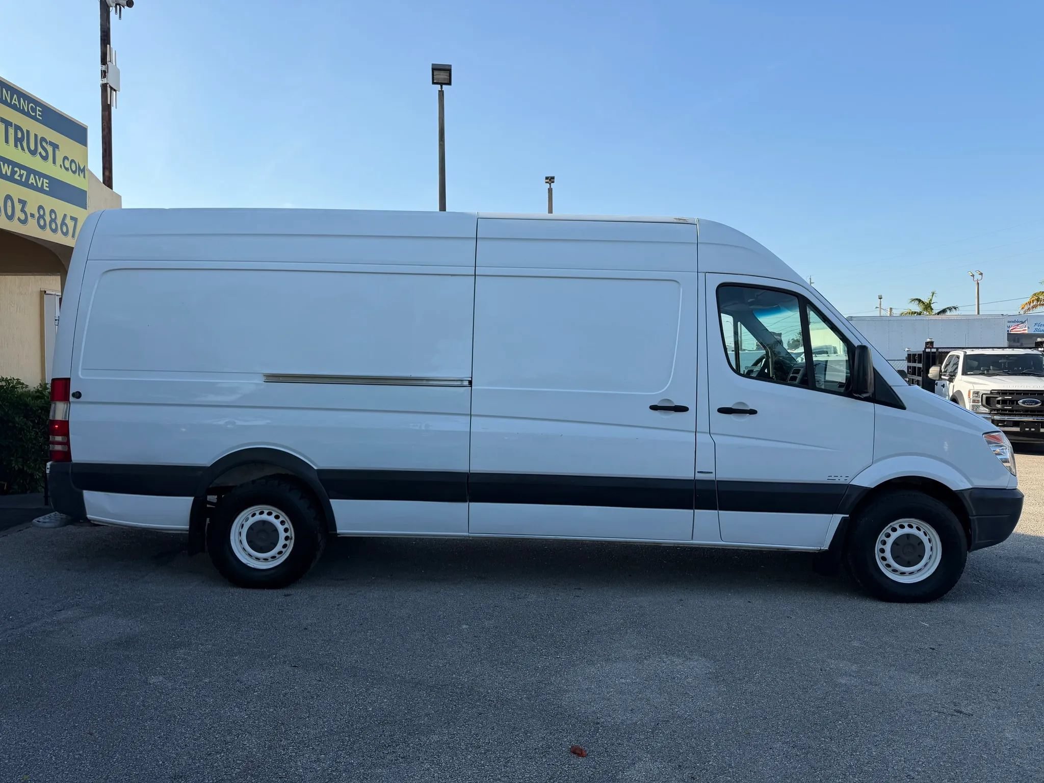 Used 2012 Mercedes-Benz Sprinter 2500 image 8