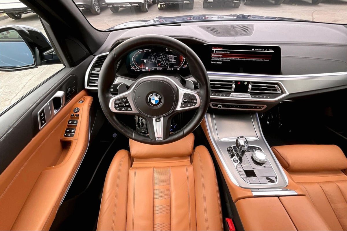 Used 2022 BMW X5 sDrive40i w/ M Sport Package RWD image 5