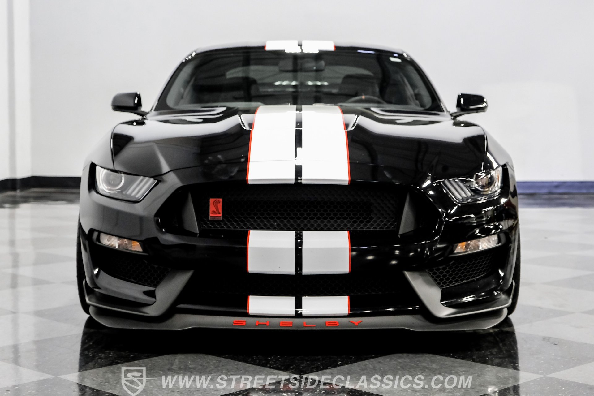 Used 2020 Ford Mustang Shelby GT350R w/ GT350R Equipment Group 920A RWD image 18