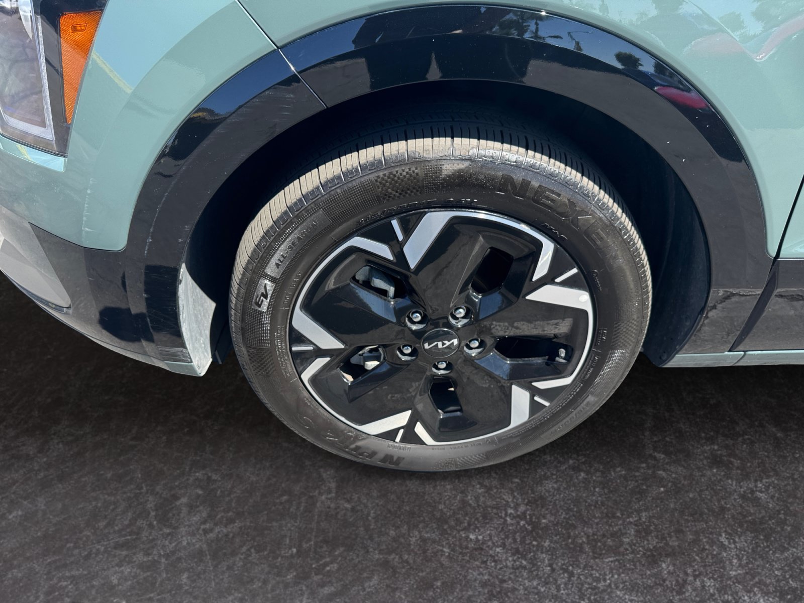 Used 2023 Kia Niro Wind w/ Wind Preserve Package FWD image 14