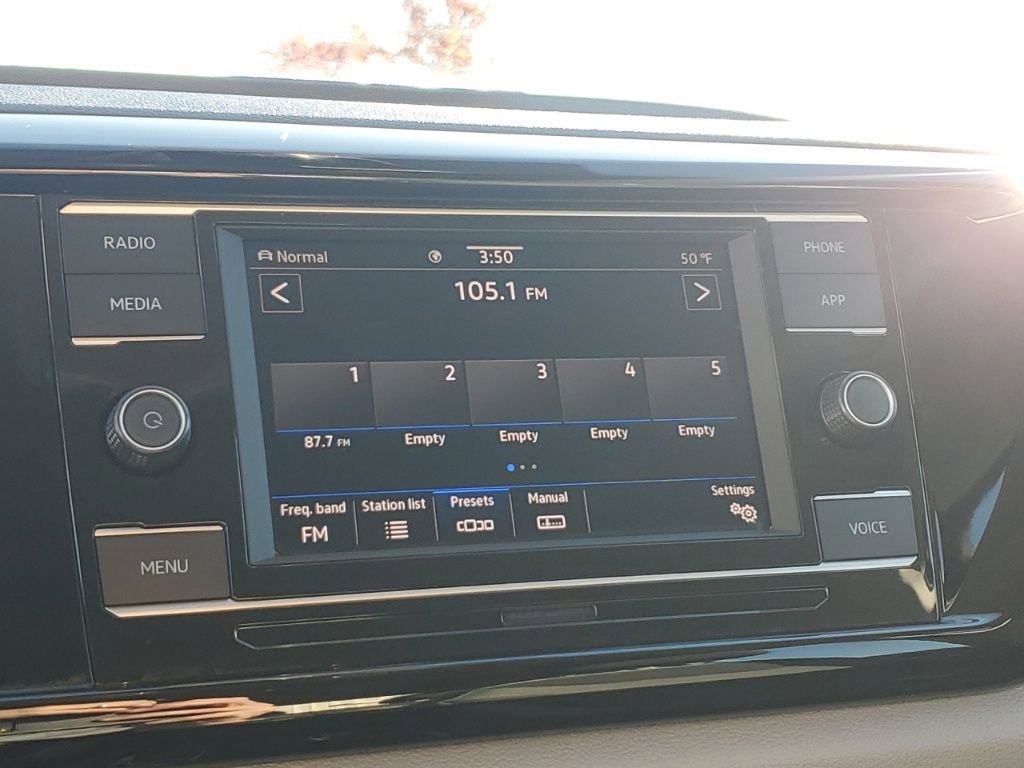 Used 2024 Volkswagen Taos S image 21