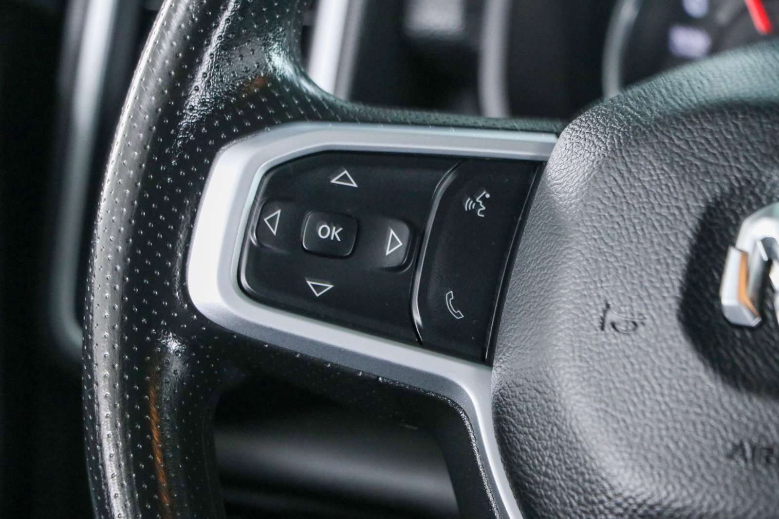 Used 2024 RAM 3500 SLT w/ Quick Order Package 2YG SLT image 13