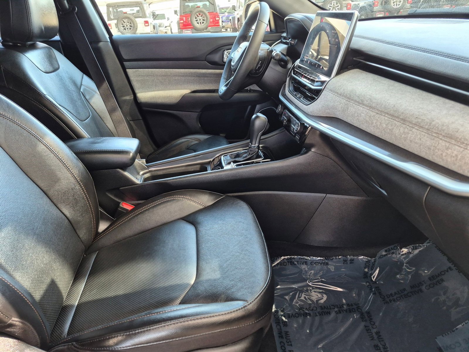 Used 2023 Jeep Compass Latitude w/ Sun and Sound Group AWD/4WD image 22