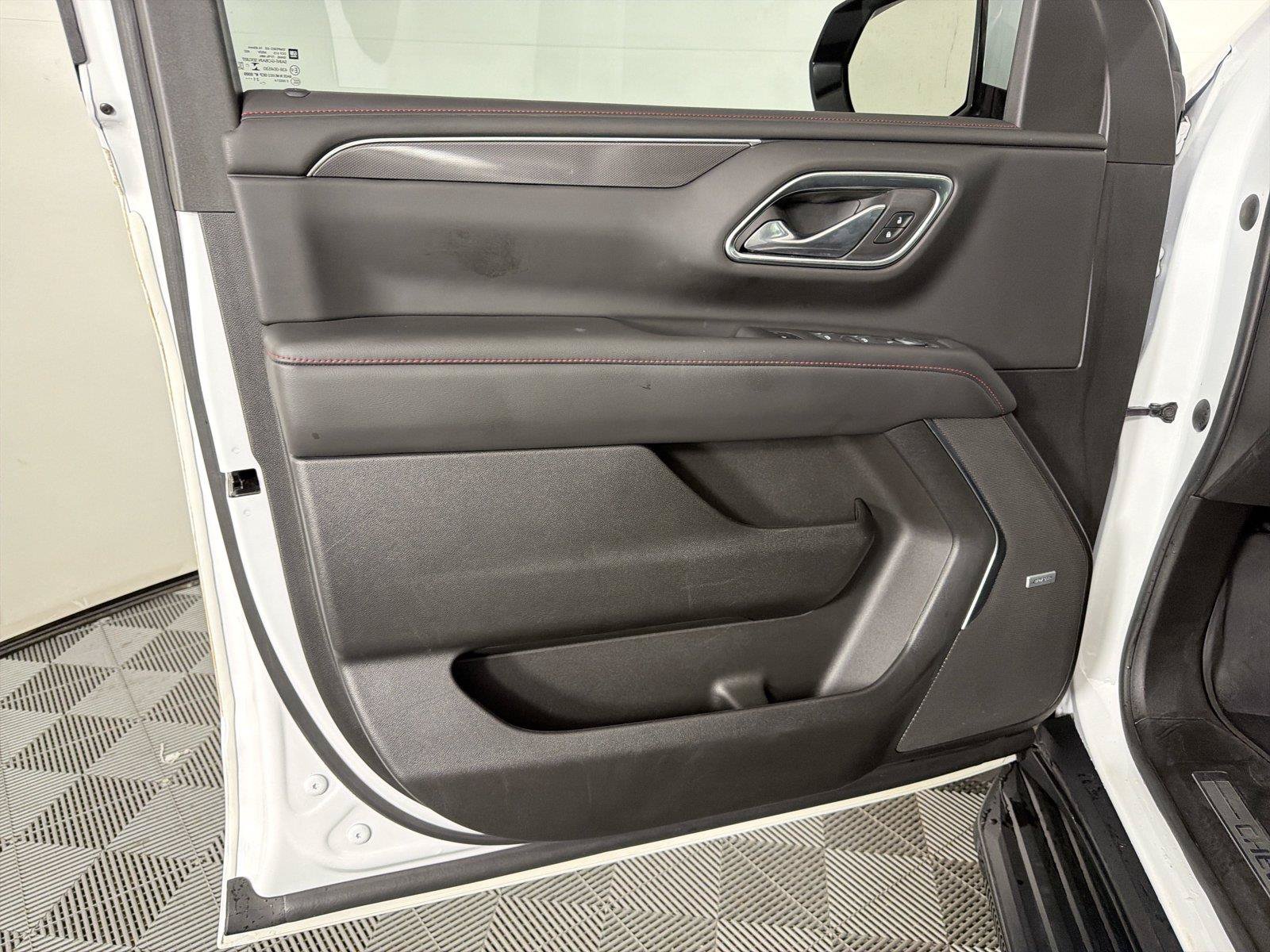 Used 2022 Chevrolet Tahoe RST RWD image 8