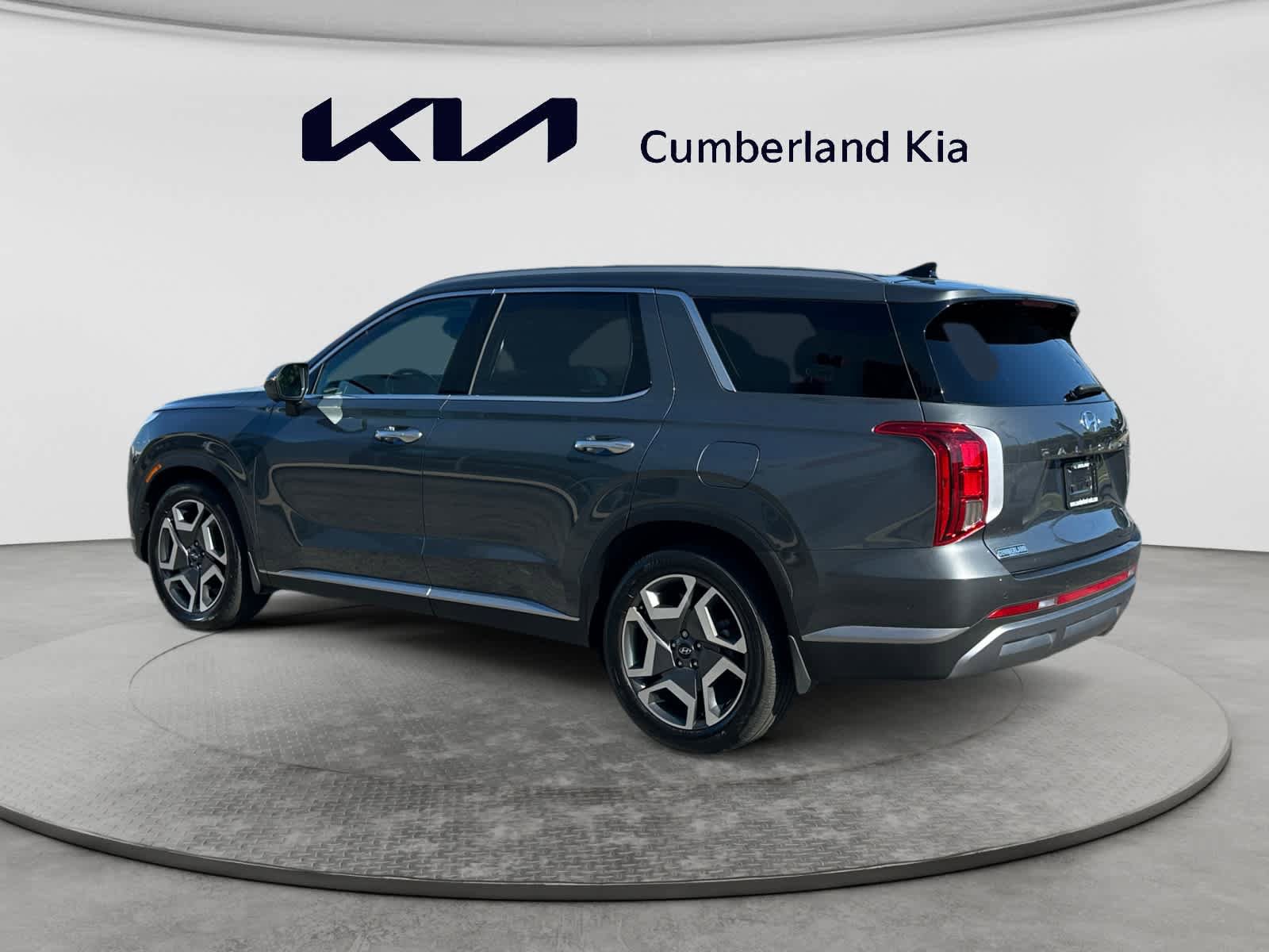 Used 2023 Hyundai Palisade SEL w/ Cargo Package AWD/4WD image 3