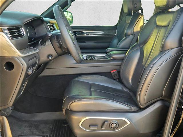 Used 2022 Jeep Wagoneer Series III w/ Premium Group I image 17