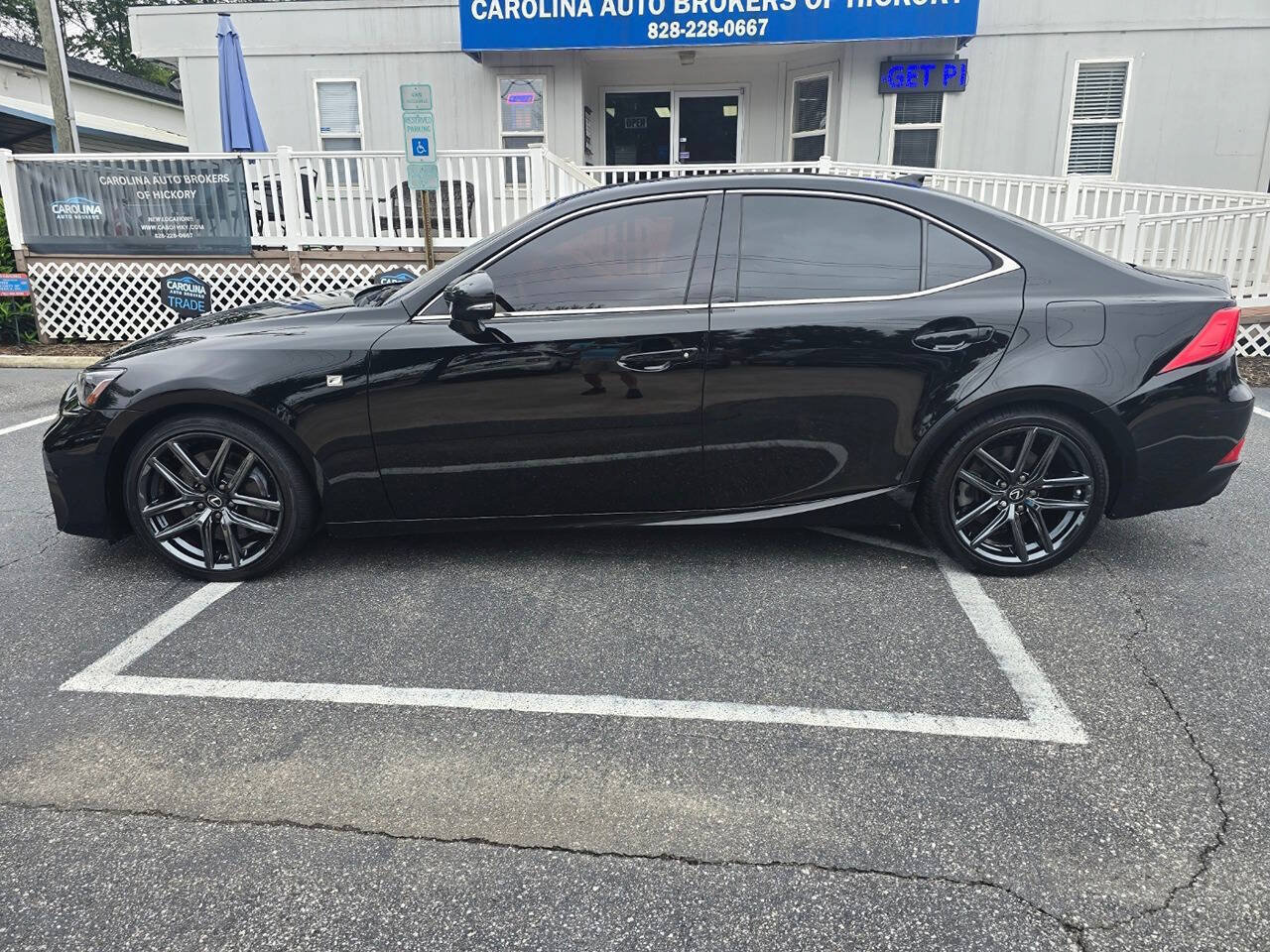 Used 2019 Lexus IS 300 F Sport RWD image 4