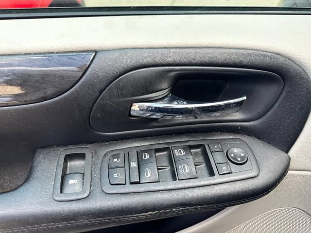 Used 2020 Dodge Grand Caravan SE w/ UConnect Hands-Free Group FWD image 10