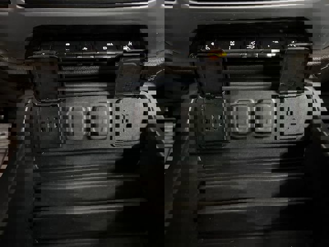 Certified 2018 GMC Sierra 1500 SLT image 35