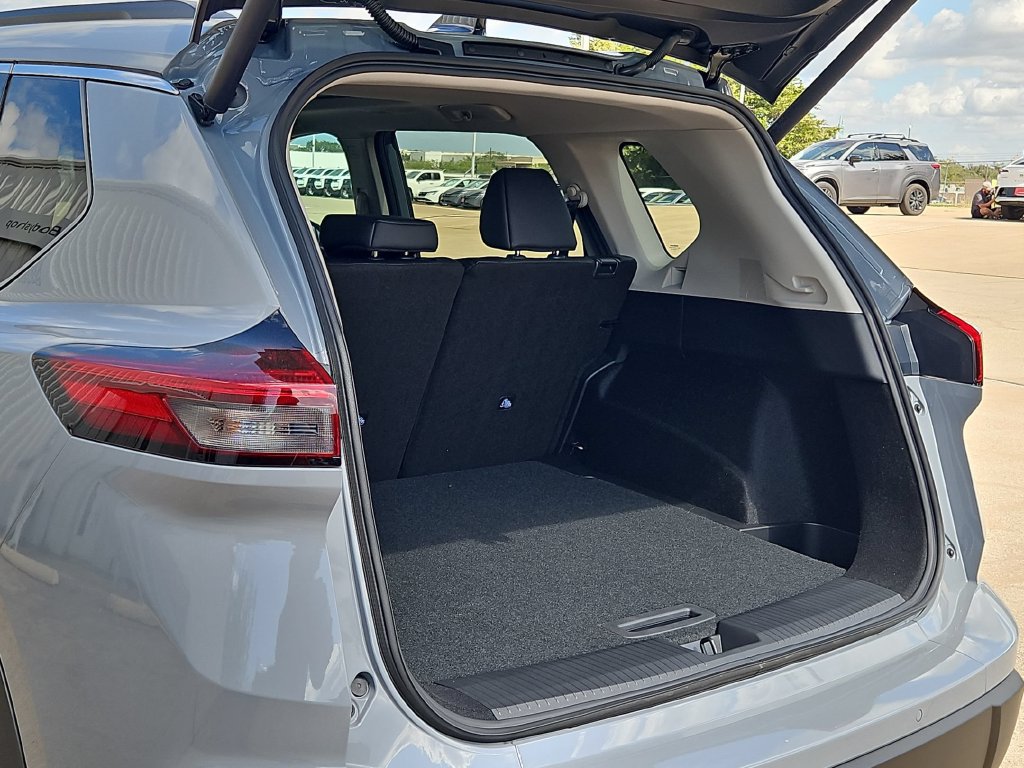 New 2027 Nissan Rogue Dark Armor FWD image 27