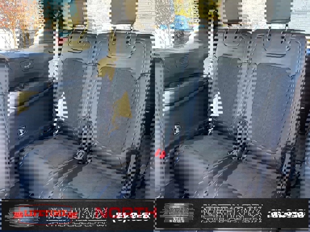 New 2025 Jeep Grand Cherokee L Altitude image 16