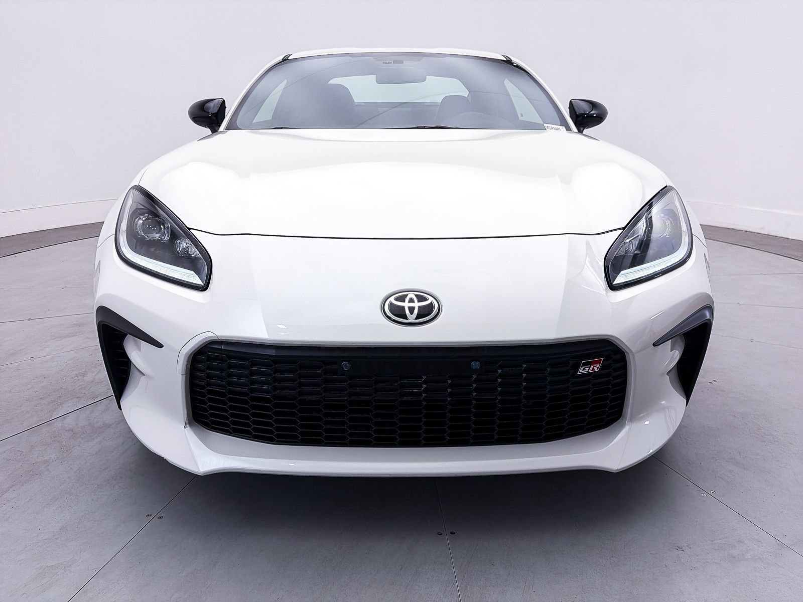 Used 2024 Toyota GR86 Premium RWD image 10
