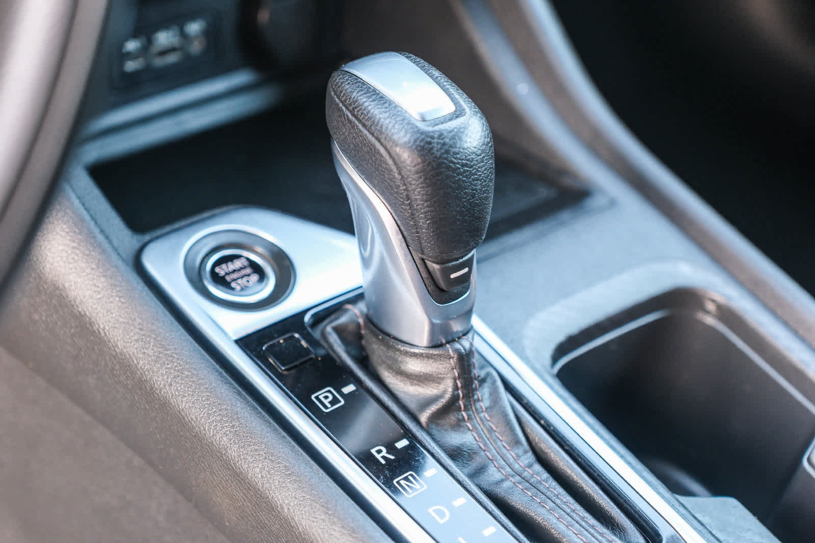 Used 2024 Nissan Sentra SV FWD image 20
