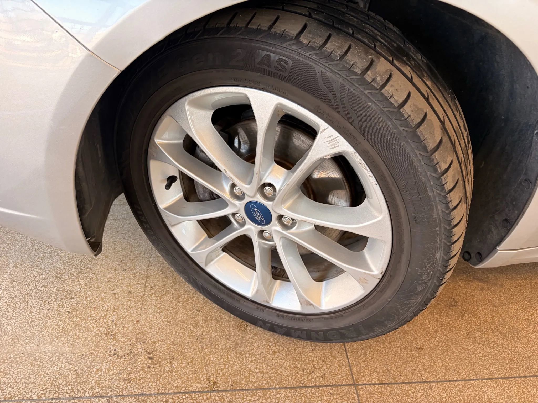 Used 2019 Ford Fusion SE image 70