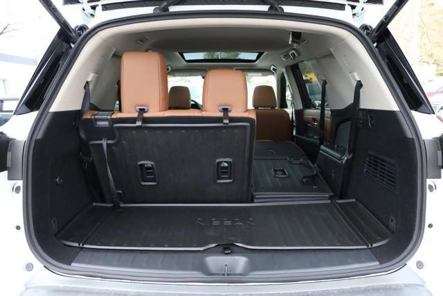 New 2026 Nissan Pathfinder Platinum image 8