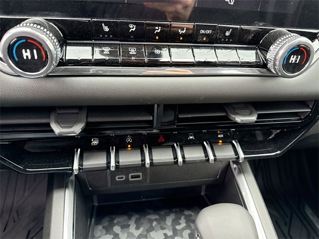 New 2026 GMC Canyon Elevation w/ Convenience Package image 19