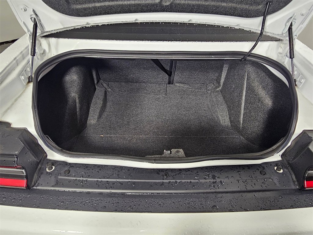 Used 2015 Dodge Challenger R/T Plus image 15