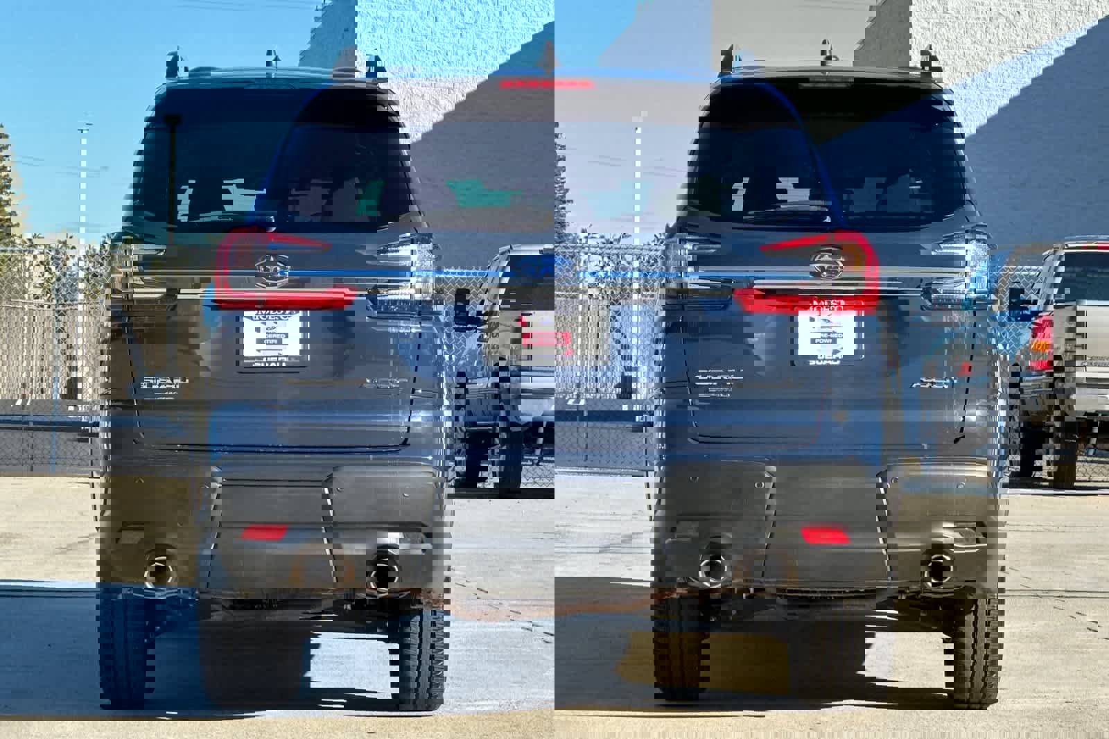 Certified 2024 Subaru Ascent Premium w/ Convenience Package image 4