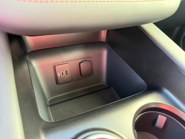 New 2026 Ford Explorer Active AWD/4WD image 33