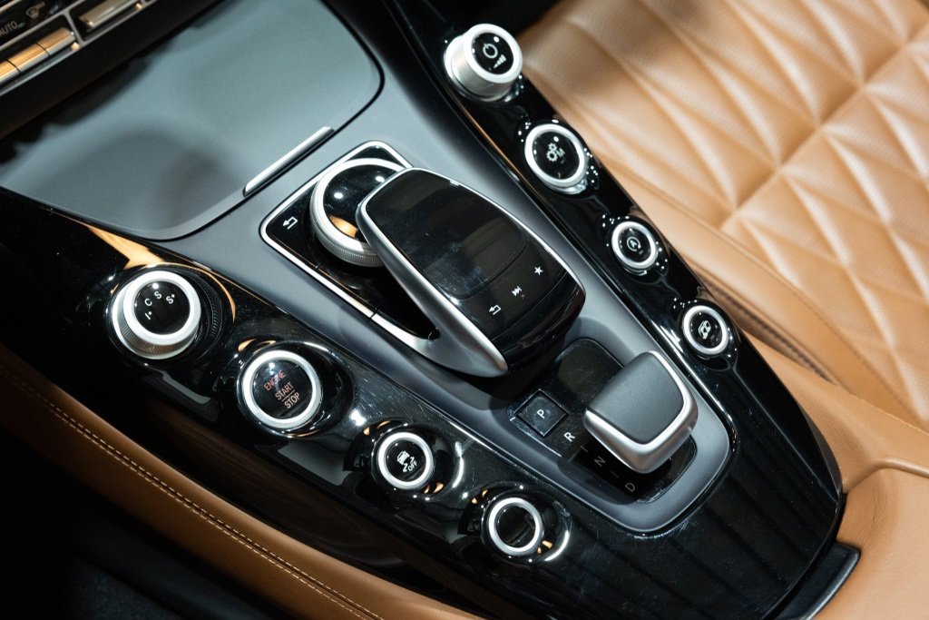 Used 2018 Mercedes-Benz AMG GT Roadster w/ Exclusive Interior Package image 23