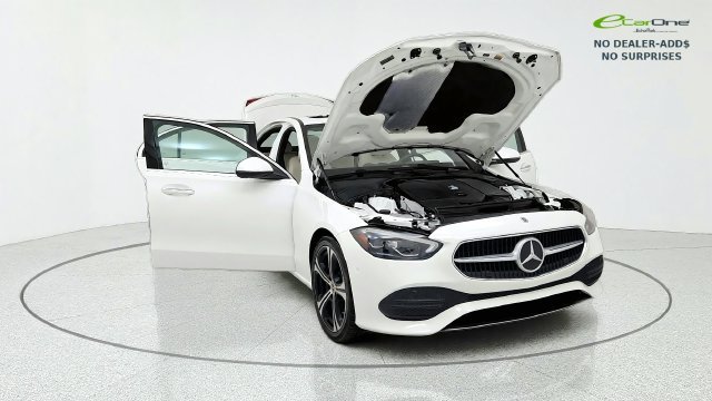 Used 2025 Mercedes-Benz C 300 Sedan image 12
