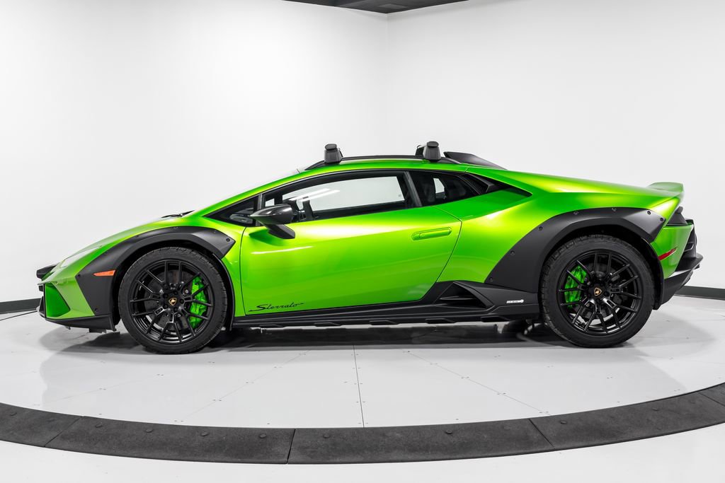 Used 2024 Lamborghini Huracan Sterrato image 6