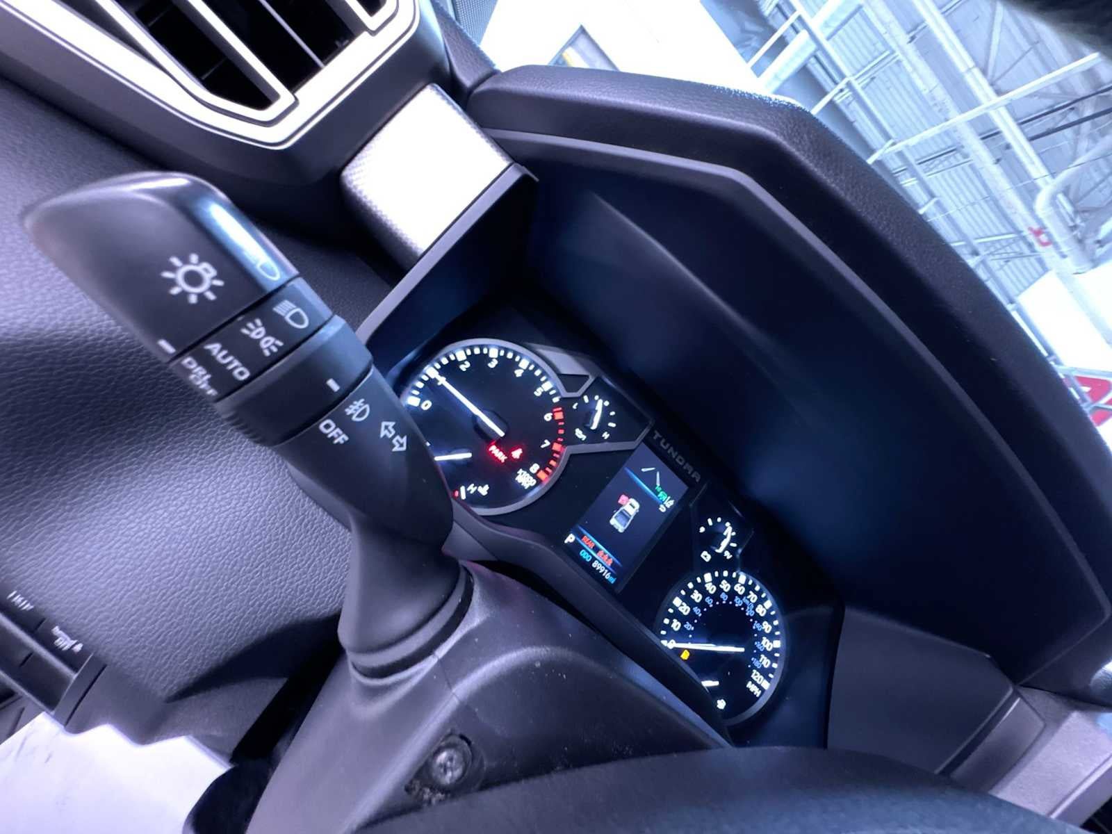Used 2022 Toyota Tundra Limited AWD/4WD image 18