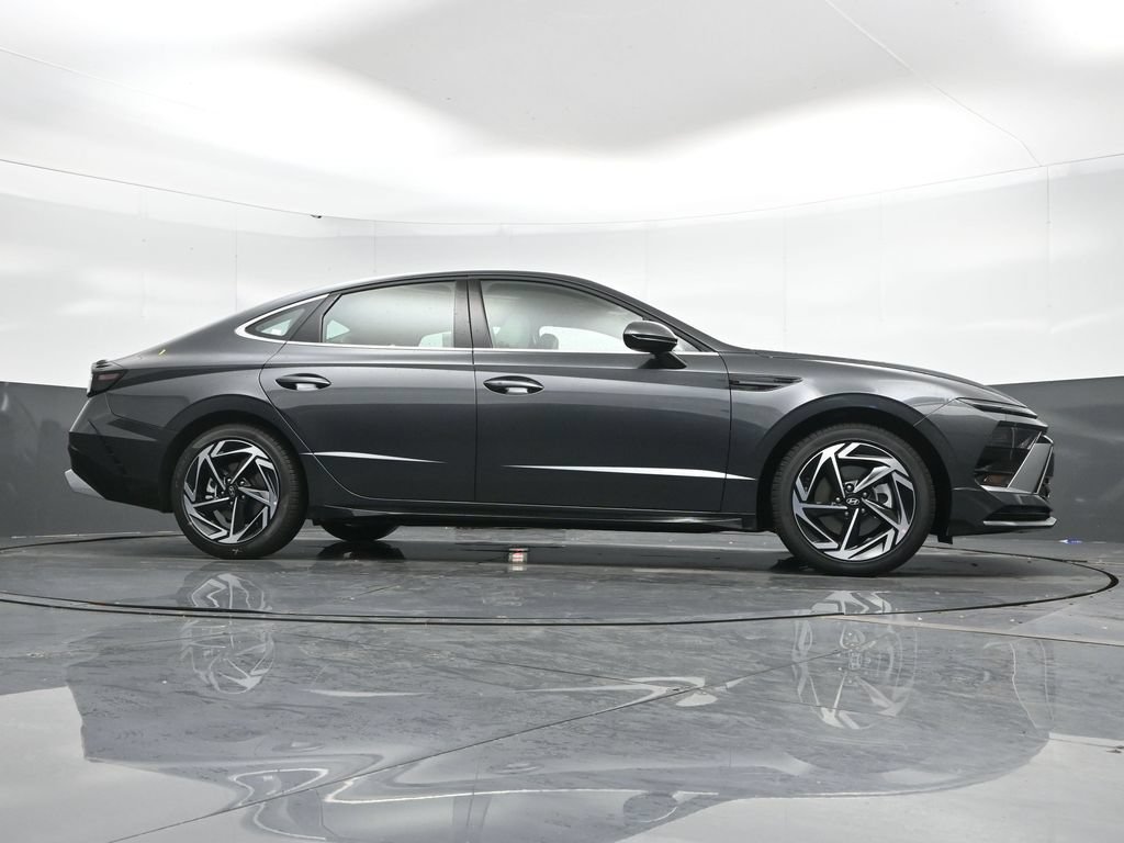 New 2026 Hyundai Sonata SEL FWD image 47
