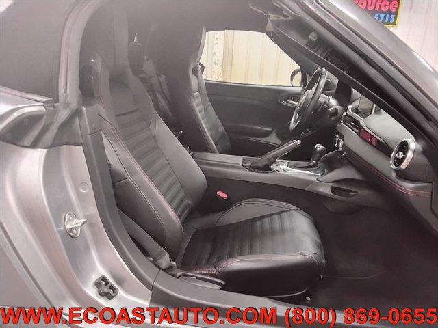 Used 2017 FIAT 124 Spider Abarth RWD image 13