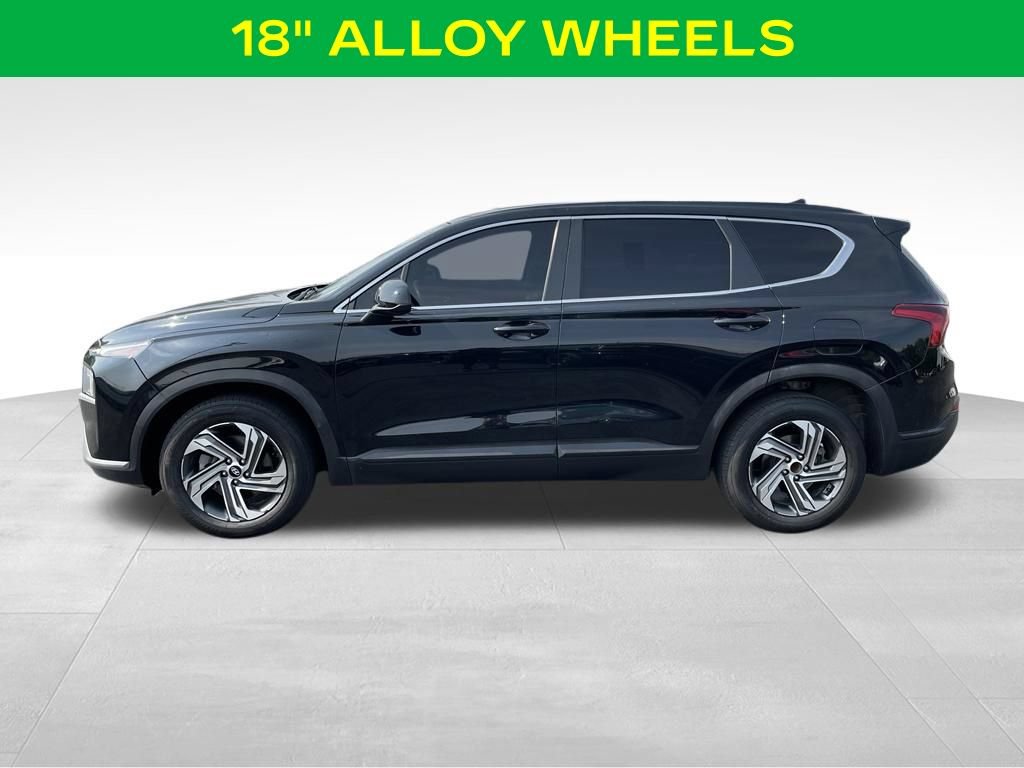 Used 2021 Hyundai Santa Fe SE FWD image 4