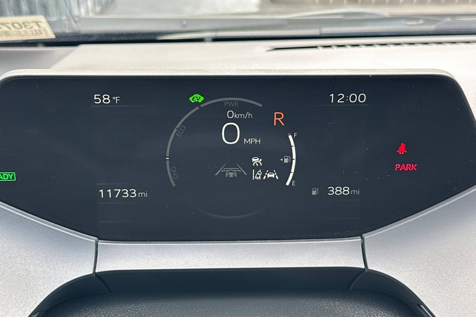 Used 2025 Toyota Prius XLE image 23