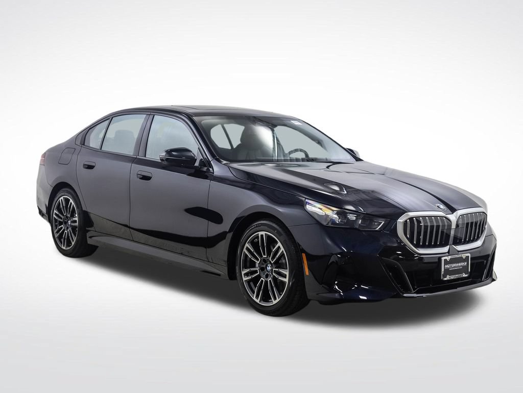 Used 2026 BMW 530i xDrive w/ M Sport Package AWD/4WD image 8