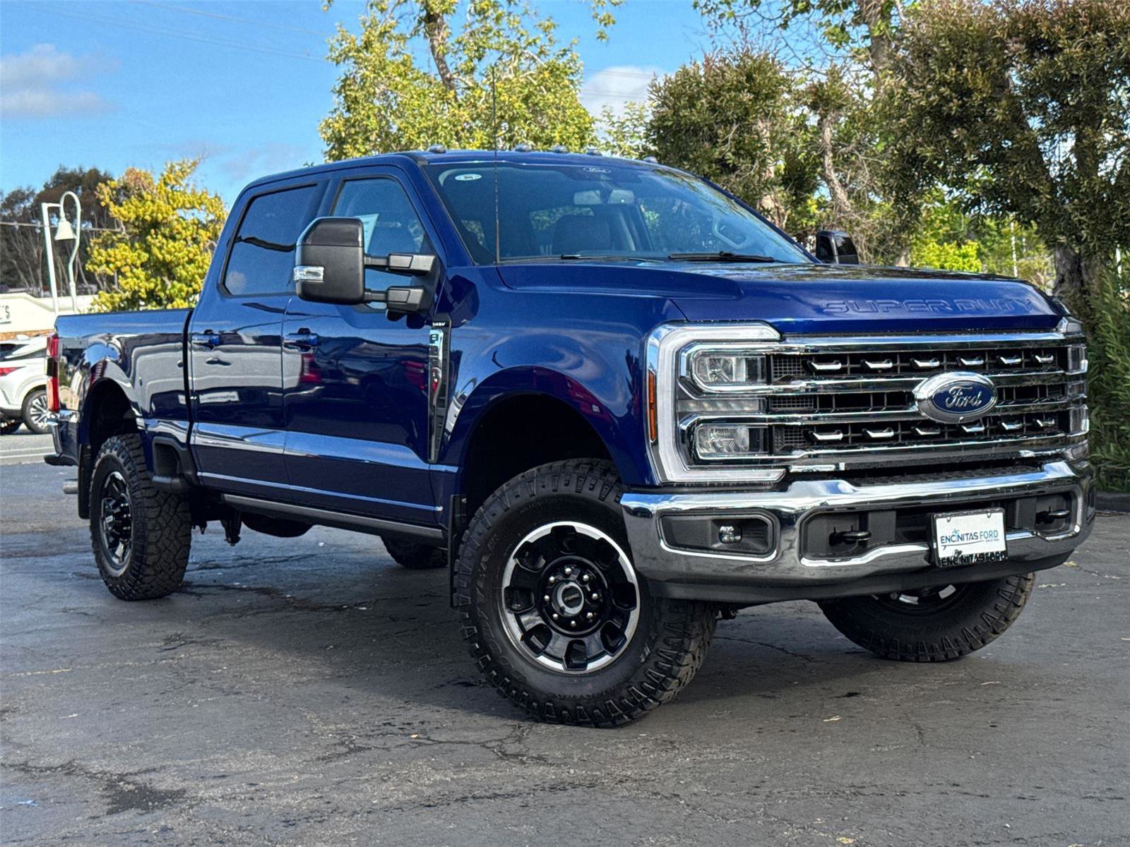 Used 2026 Ford F250 Lariat w/ Tremor Off-Road Package AWD/4WD image 2