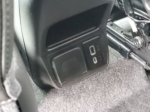 Used 2024 Buick Encore GX Avenir w/ Avenir Technology Package image 37