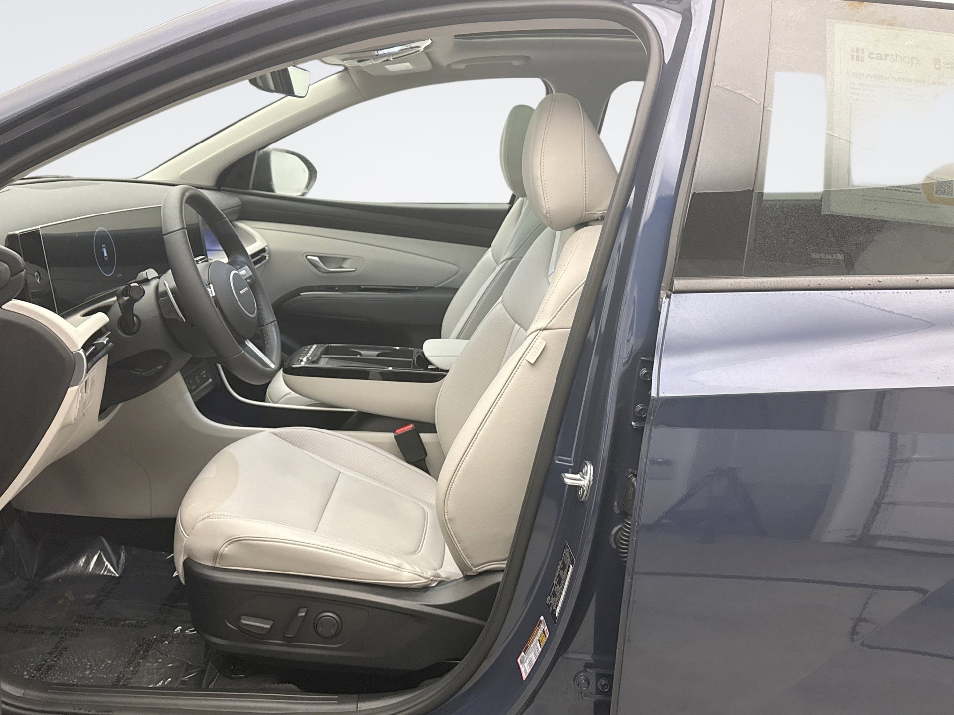 Used 2025 Hyundai Tucson Limited image 11