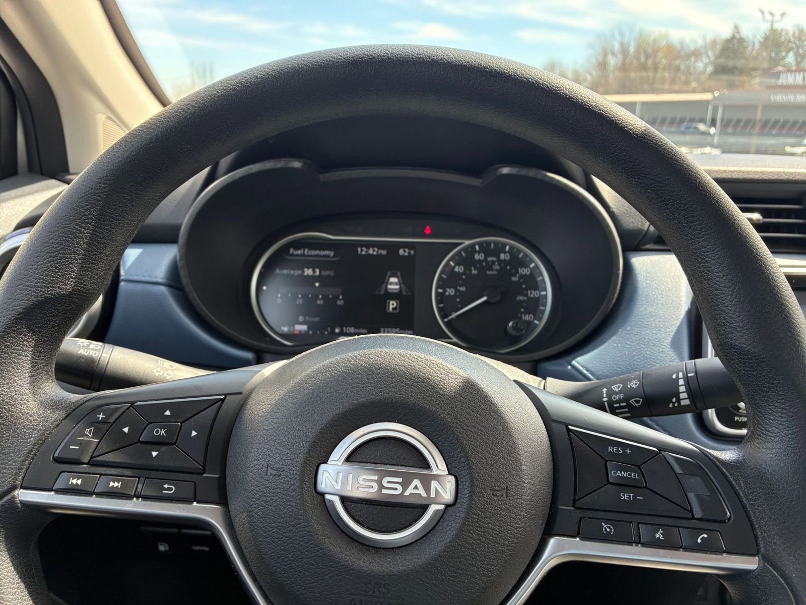 Used 2025 Nissan Versa SV image 29