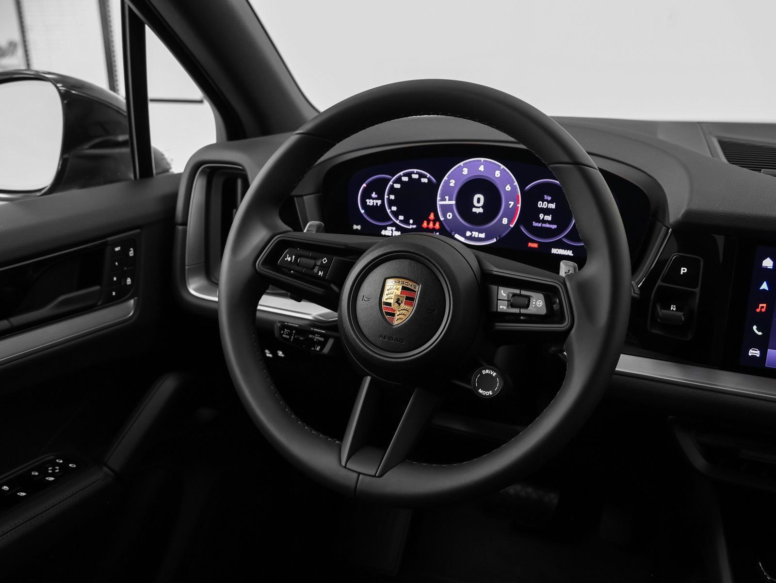 Certified 2025 Porsche Cayenne image 29