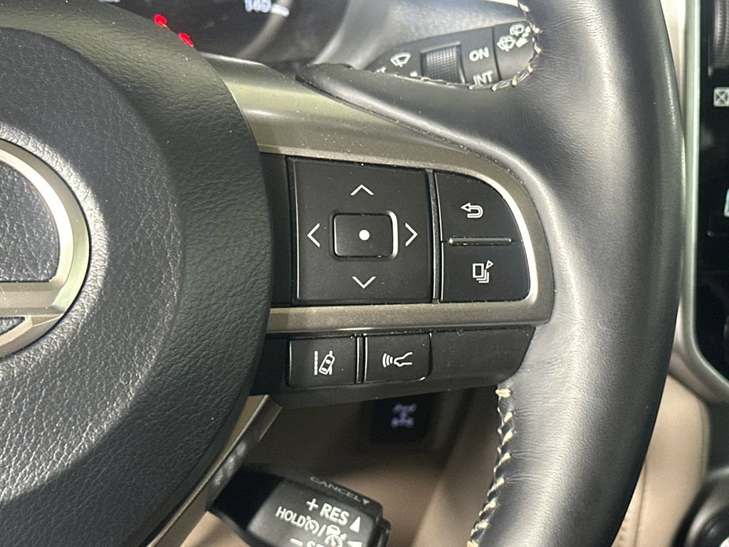 Used 2023 Lexus GX 460 Premium w/ Accessory Package AWD/4WD image 25