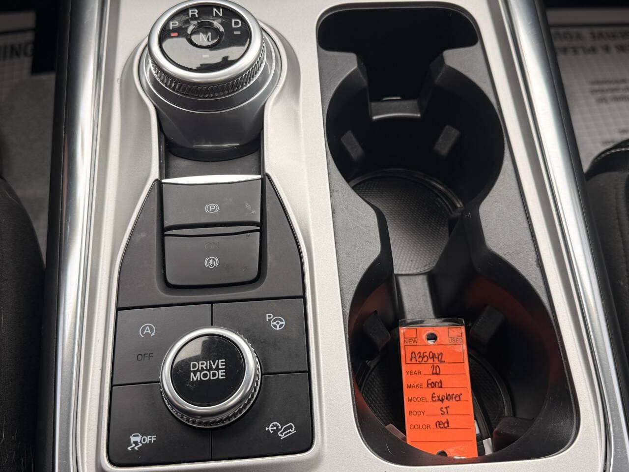 Used 2020 Ford Explorer ST w/ Premium Technology Package AWD/4WD image 22