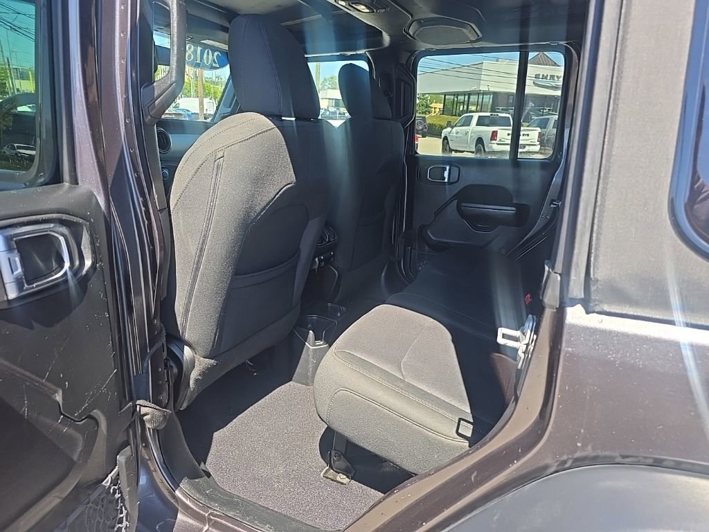 Used 2018 Jeep Wrangler Unlimited Sport S image 21