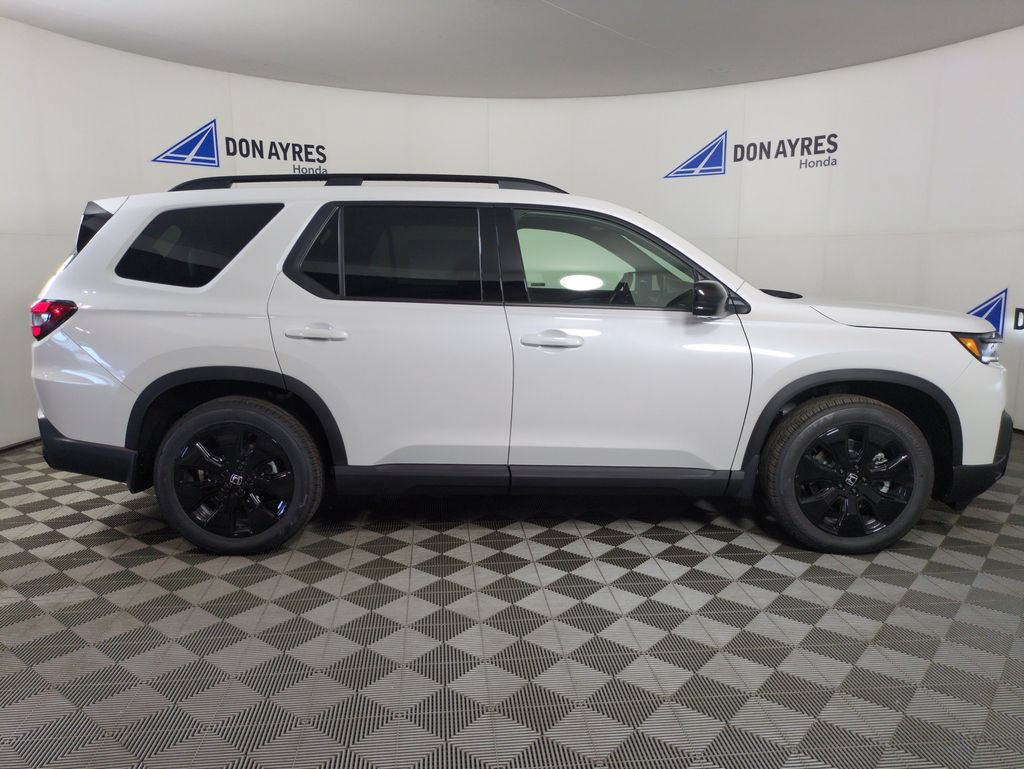 New 2026 Honda Pilot Black Edition image 6