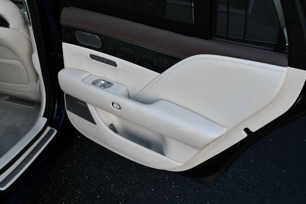 Used 2023 Genesis G90 3.5T AWD/4WD image 55