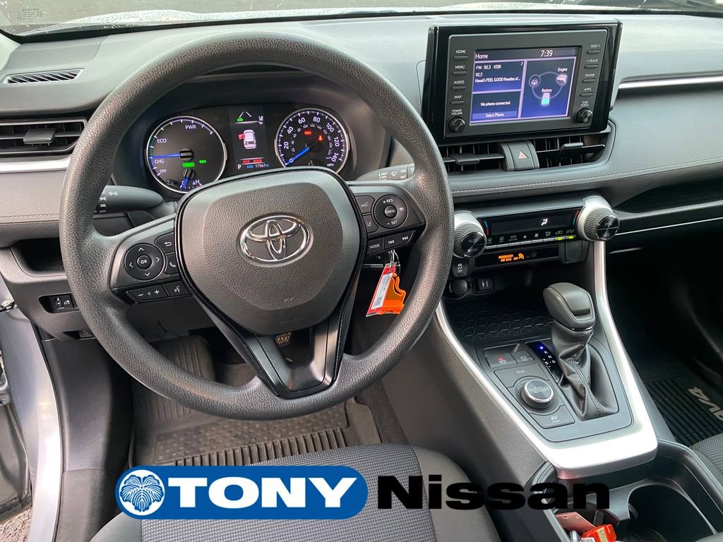 Used 2019 Toyota RAV4 LE image 31