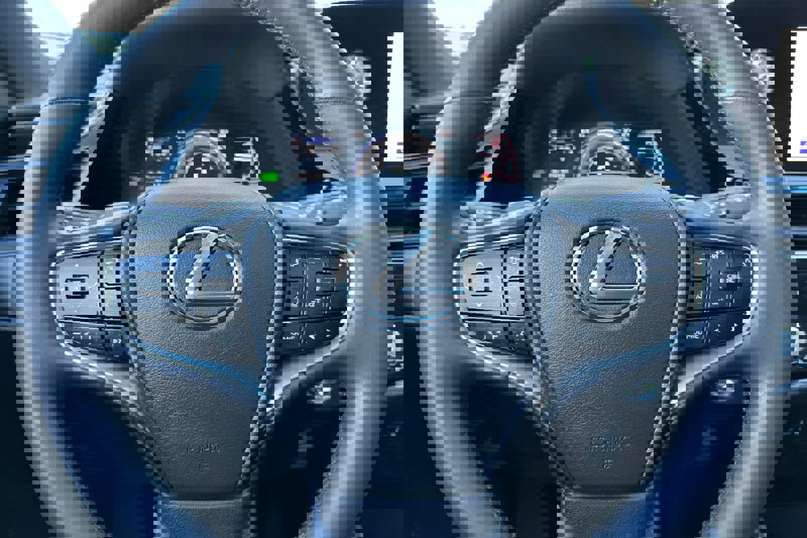 Used 2023 Lexus ES 300h w/ Premium Package image 24