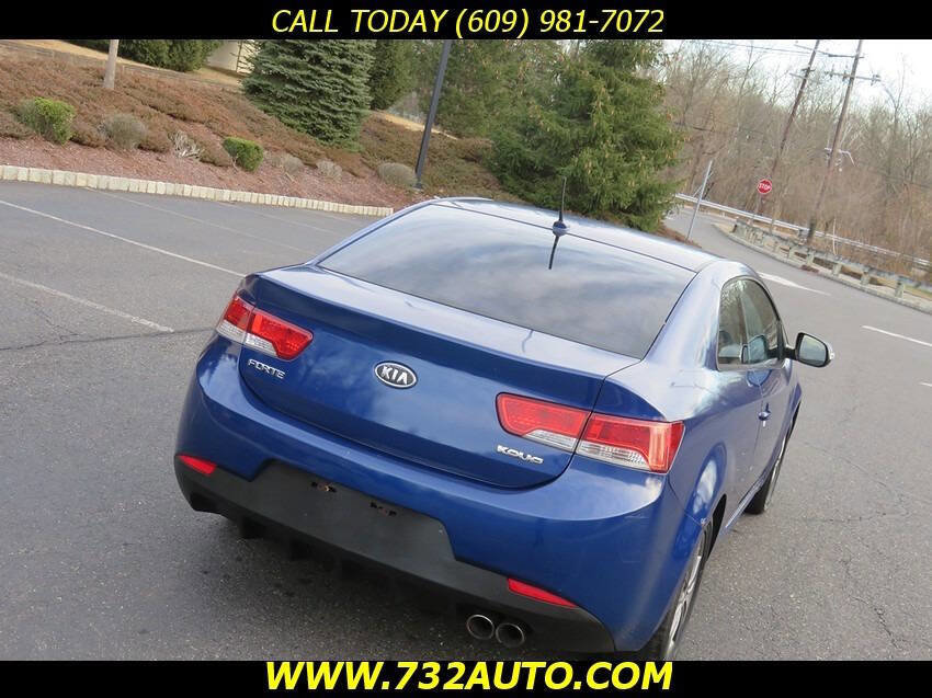 Used 2010 Kia Forte Koup EX image 16