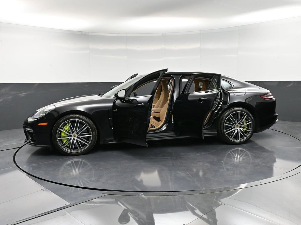 Certified 2018 Porsche Panamera Turbo S image 40