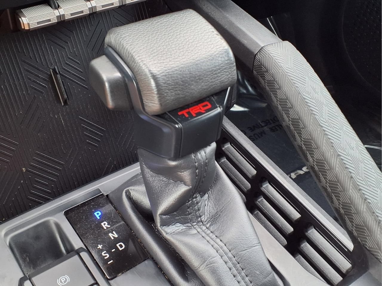 Used 2024 Toyota Tacoma TRD Off-Road AWD/4WD image 16