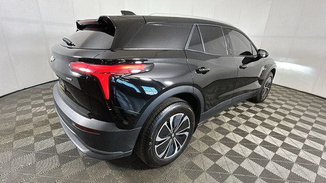 Used 2025 Chevrolet Blazer EV LT AWD/4WD image 2