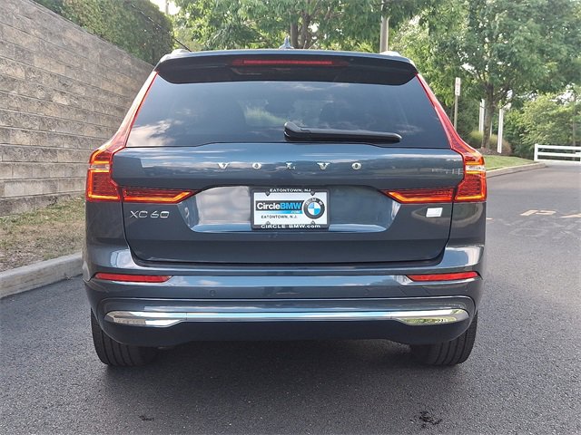Used 2022 Volvo XC60 T8 Inscription w/ Advanced Package image 5
