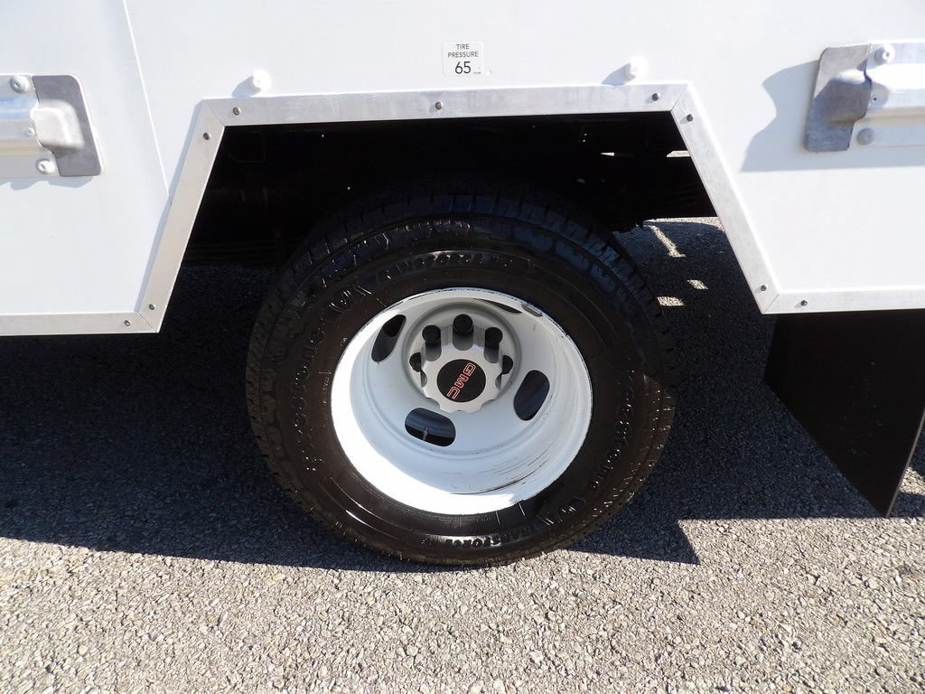 Used 2022 GMC Savana 3500 Extended w/ Power Convenience Package RWD image 43